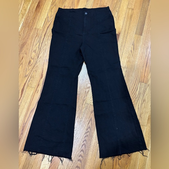 We The Free Denim - We the Free High Rise Black Flare Pants Size 33 Raw Hem black jeans plus size